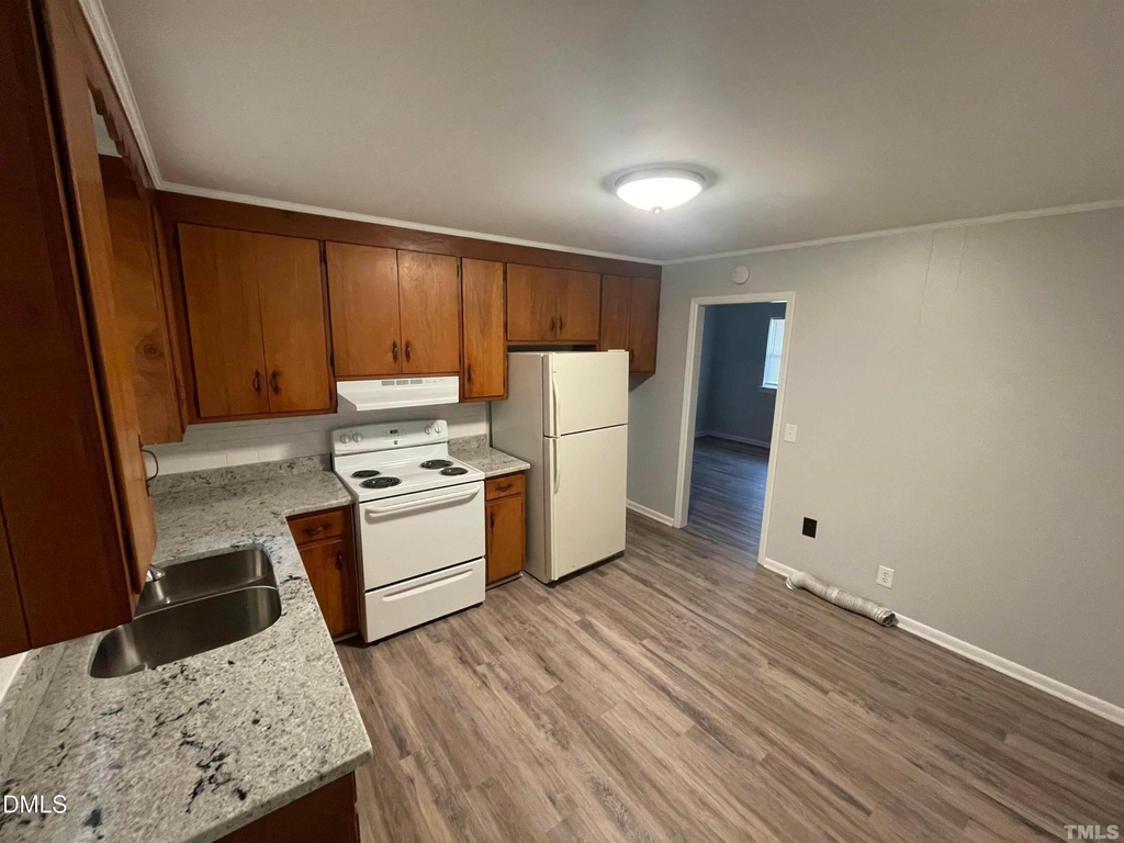 334 Clark Street - Photo 3