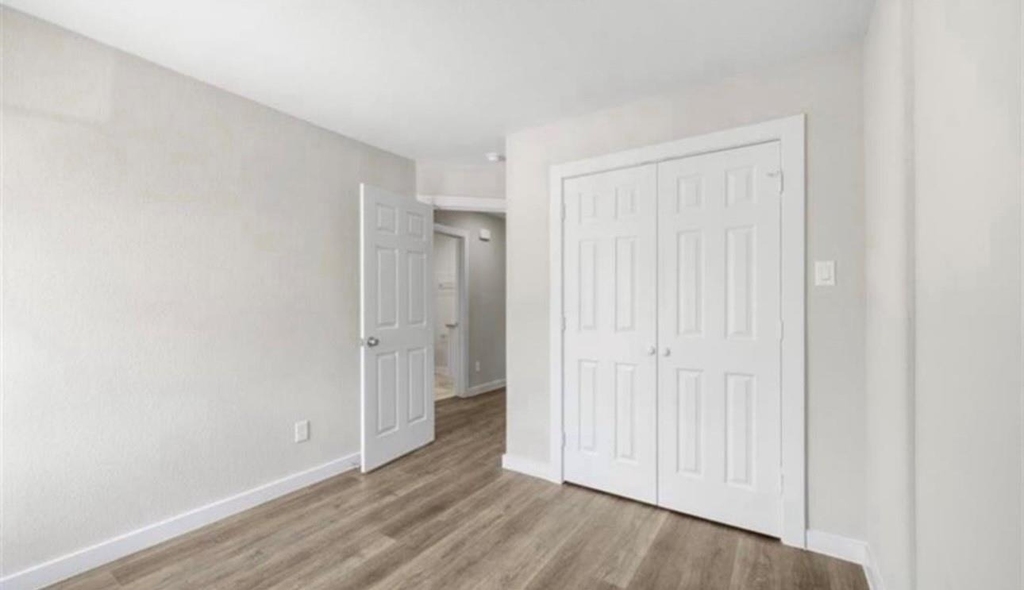 6801 Haight - Photo 2