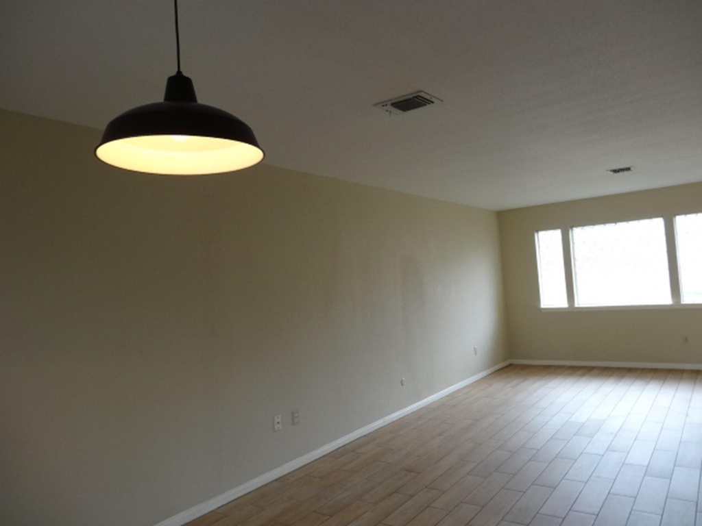 5522 Deep Forest Drive - Photo 10