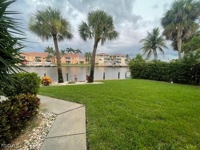 4525 Country Club Boulevard - Photo 4