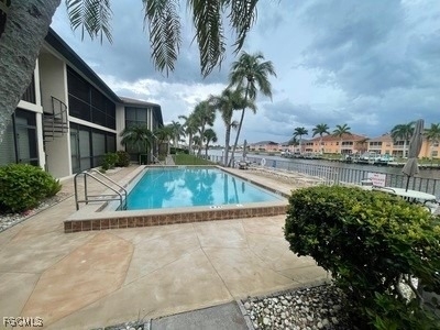 4525 Country Club Boulevard - Photo 3