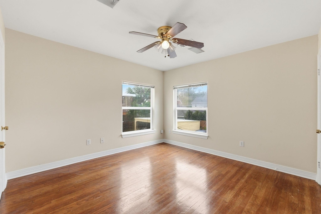 2513 Shakespeare Street - Photo 18