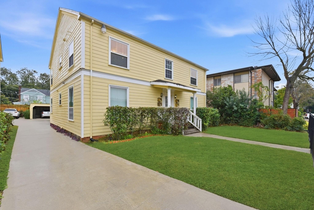 2513 Shakespeare Street - Photo 2