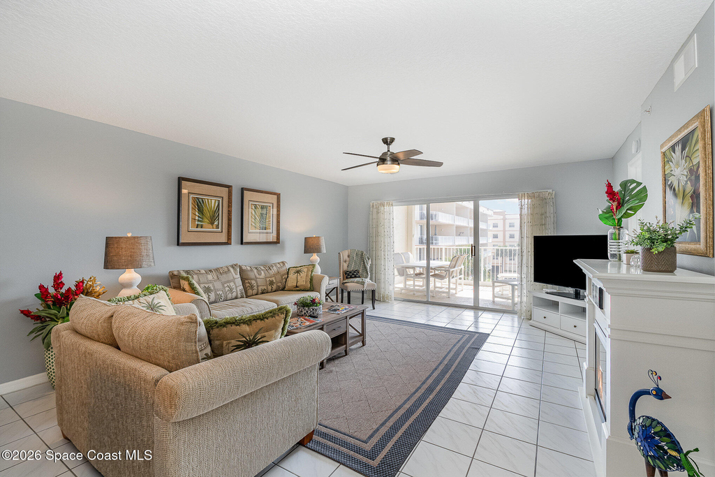 601 Shorewood Drive - Photo 3