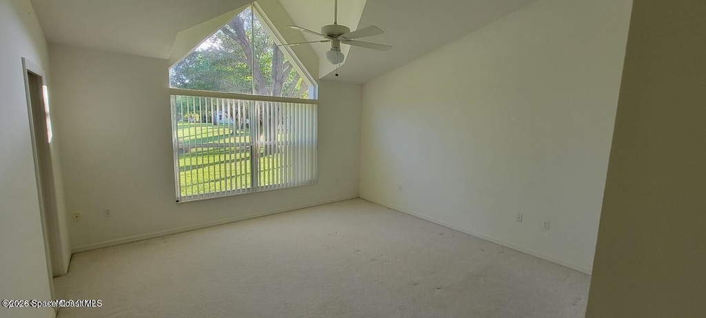 729 Kenwood Circle - Photo 11