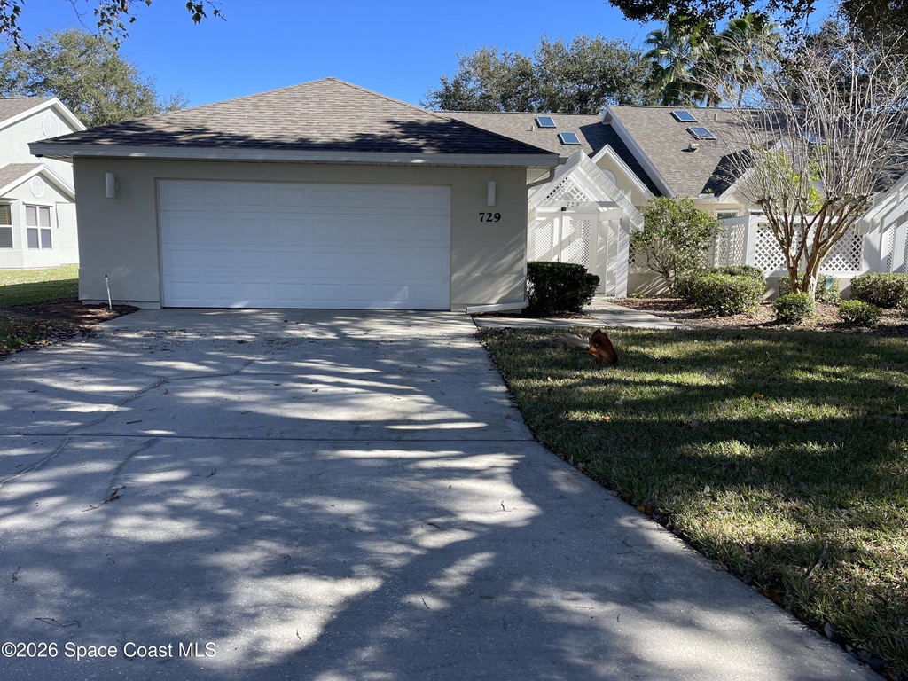 729 Kenwood Circle - Photo 0