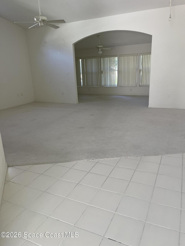 729 Kenwood Circle - Photo 3