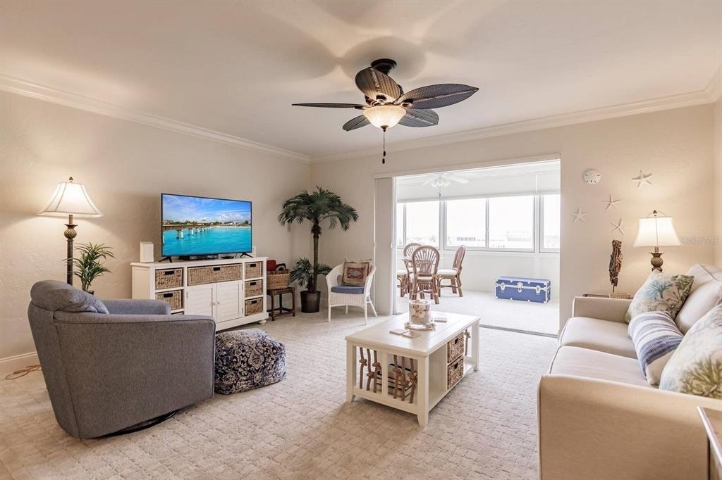 1125 W Peppertree Drive - Photo 7