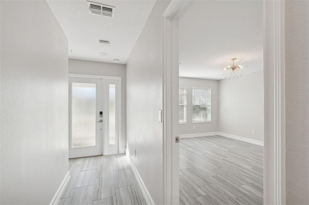 4921 W Paul Avenue - Photo 4