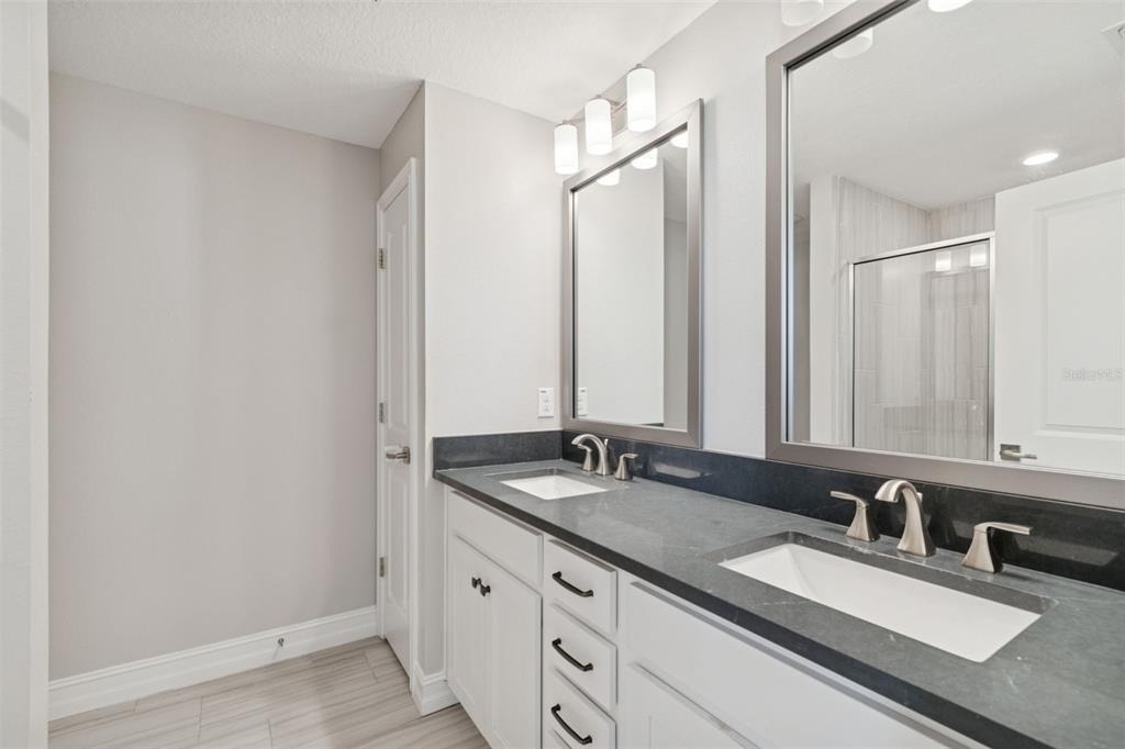 4921 W Paul Avenue - Photo 42
