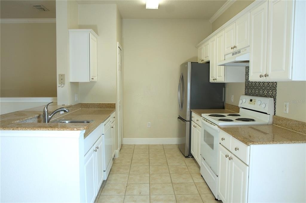 233 Southern Pecan Circle - Photo 1