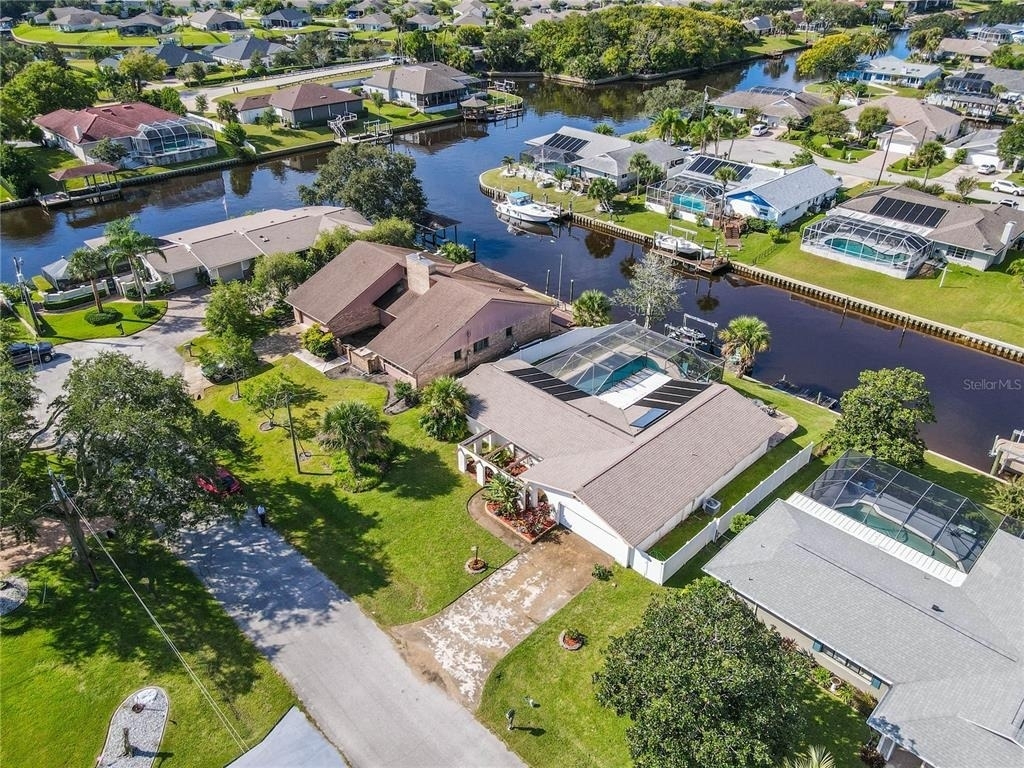 24 Claridge Court S - Photo 52