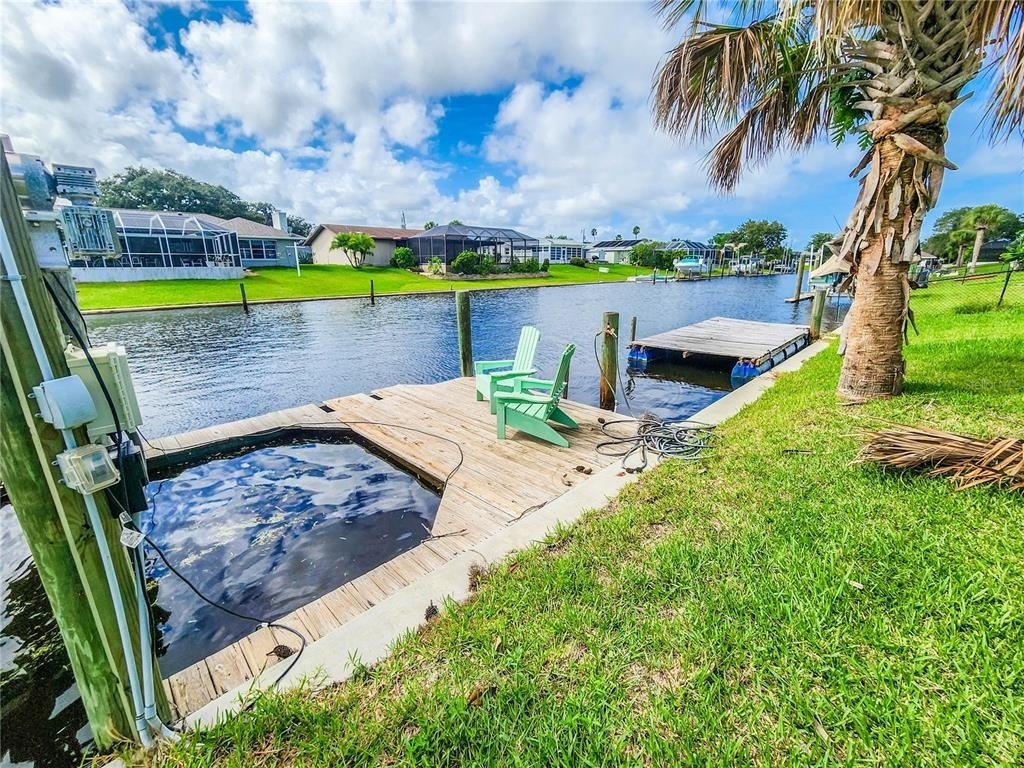 24 Claridge Court S - Photo 64