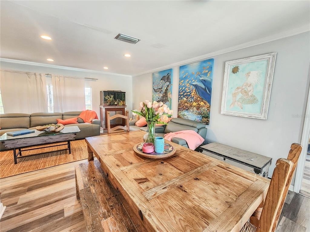 24 Claridge Court S - Photo 6