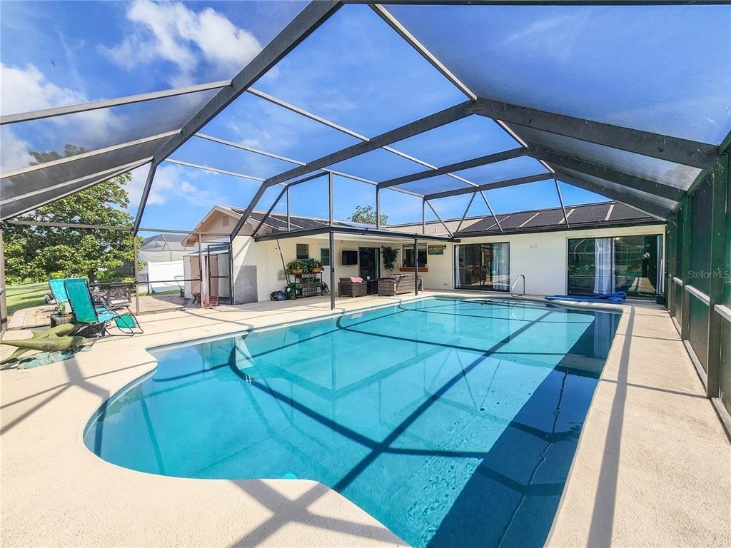 24 Claridge Court S - Photo 46