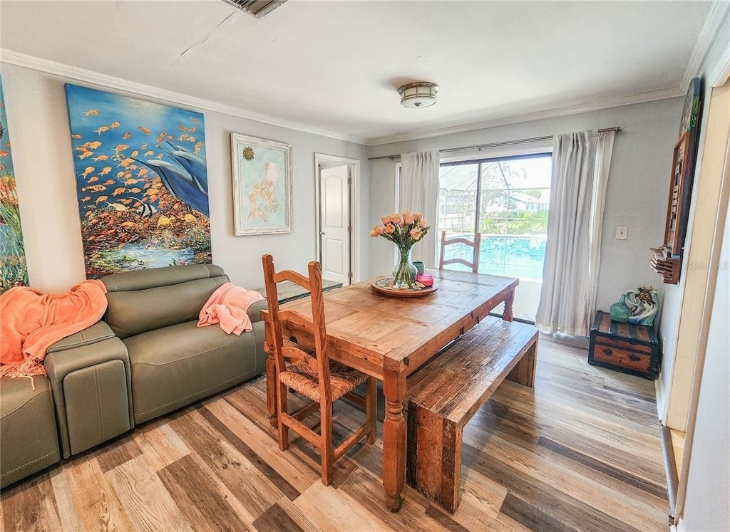 24 Claridge Court S - Photo 9