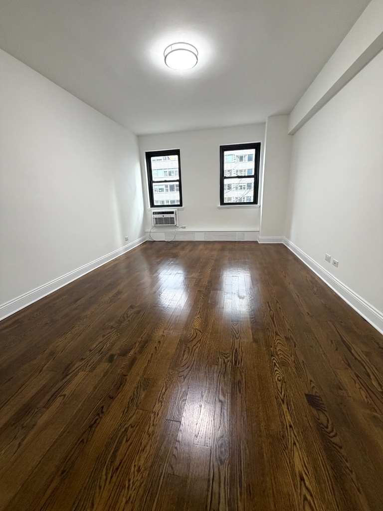 Third ave - Photo 4