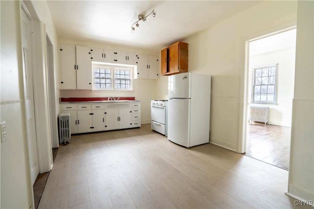 3 Noyes Street - Photo 2