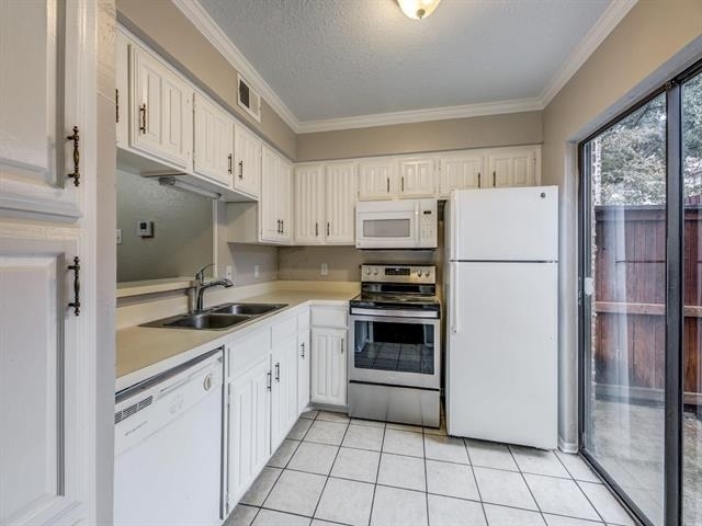 5626 Preston Oaks Road - Photo 3