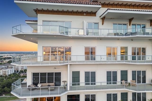 2800 Lakeside Parkway - Photo 2
