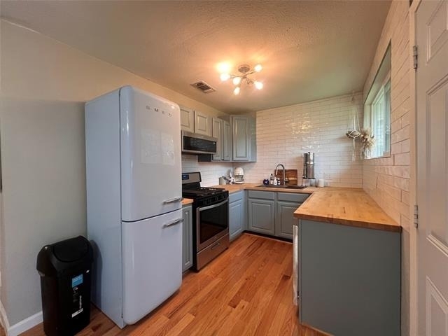 3025 Olive Place - Photo 9