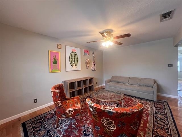 3025 Olive Place - Photo 4