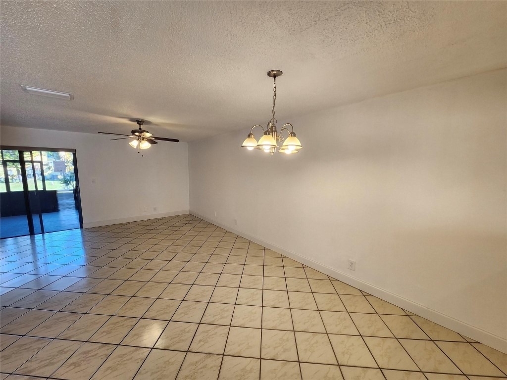9421 Nw 15th Street - Photo 3