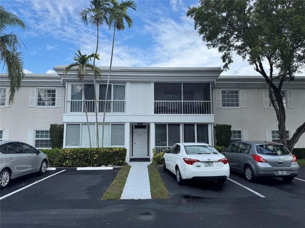6219 Bay Club Drive - Photo 2
