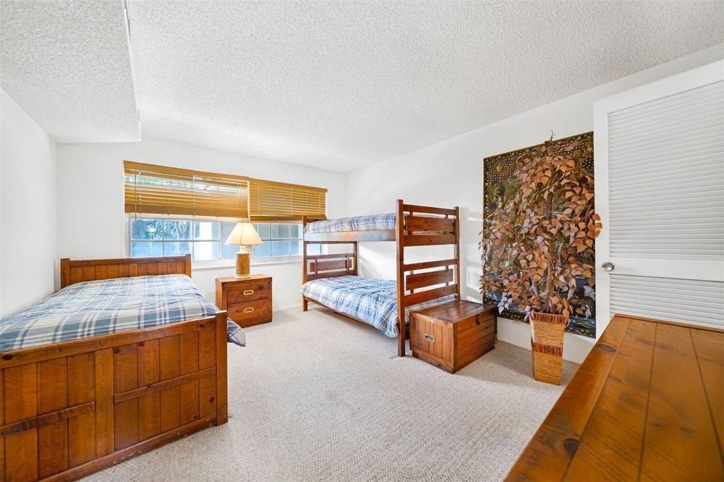 801 Cypress Boulevard - Photo 17