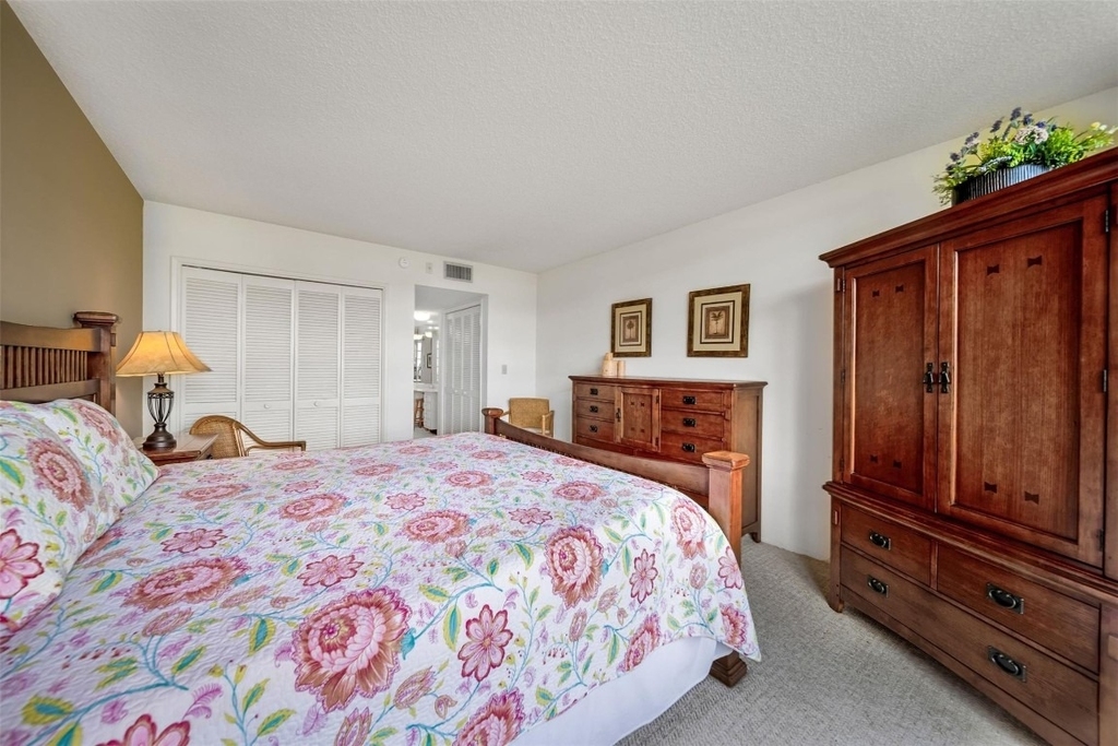 801 Cypress Boulevard - Photo 12