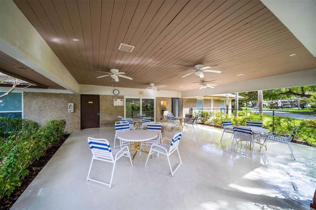 801 Cypress Boulevard - Photo 31
