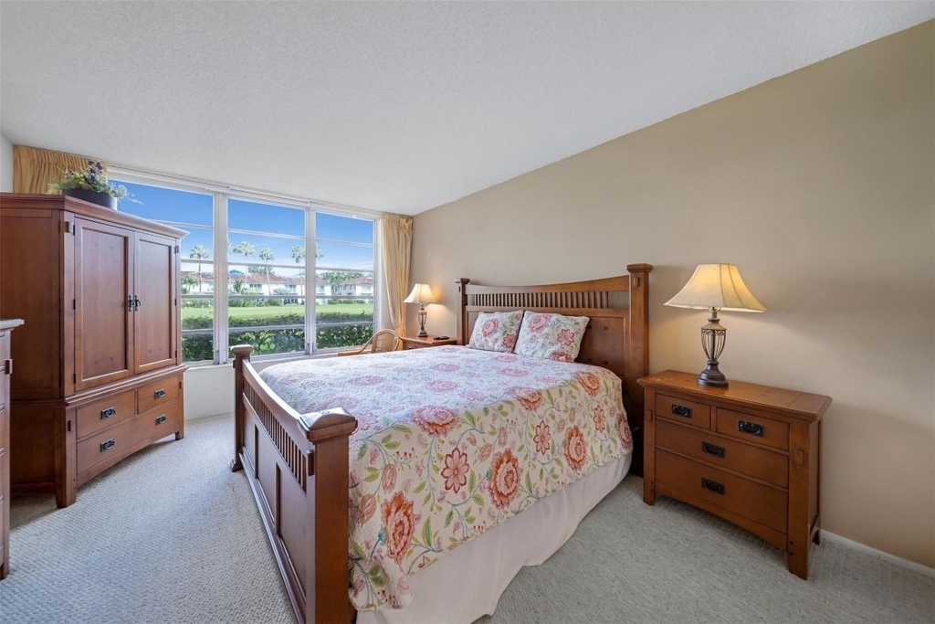 801 Cypress Boulevard - Photo 14
