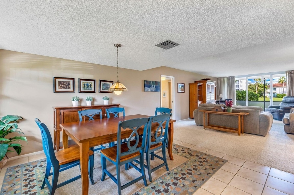 801 Cypress Boulevard - Photo 4