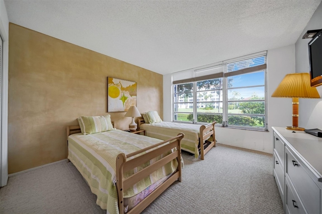 801 Cypress Boulevard - Photo 19