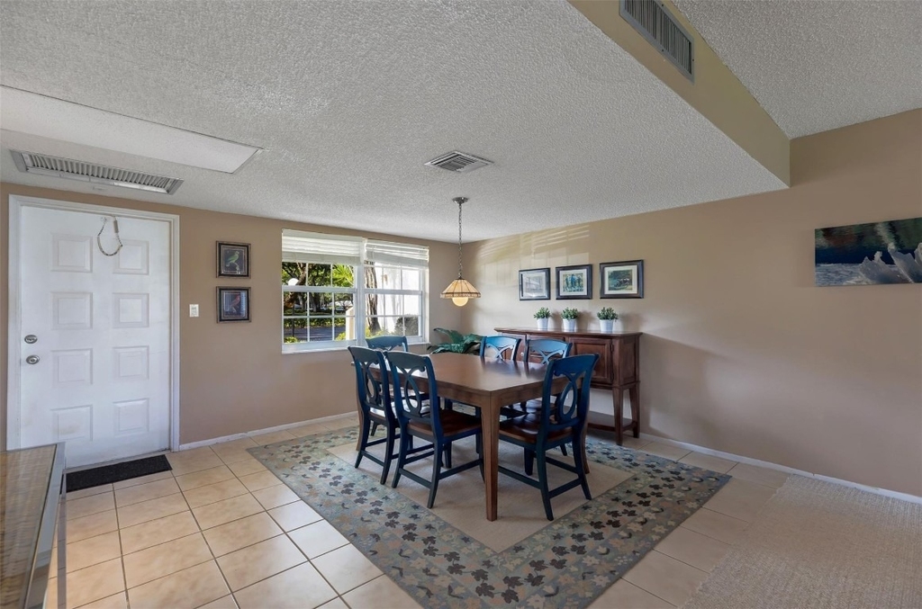 801 Cypress Boulevard - Photo 5
