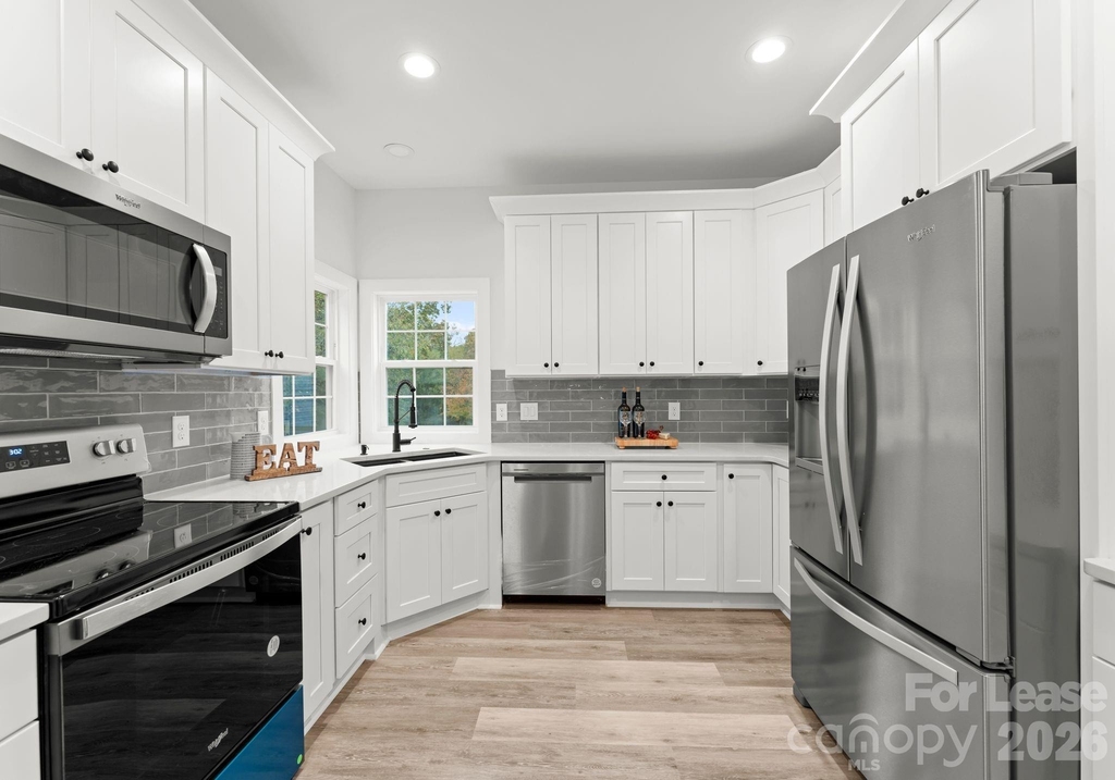 6923 Cascade Dream Court - Photo 8