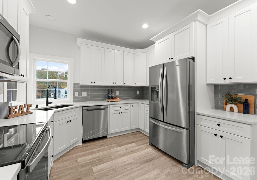 6923 Cascade Dream Court - Photo 9