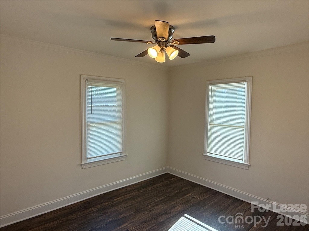 2203 Highland Street - Photo 4