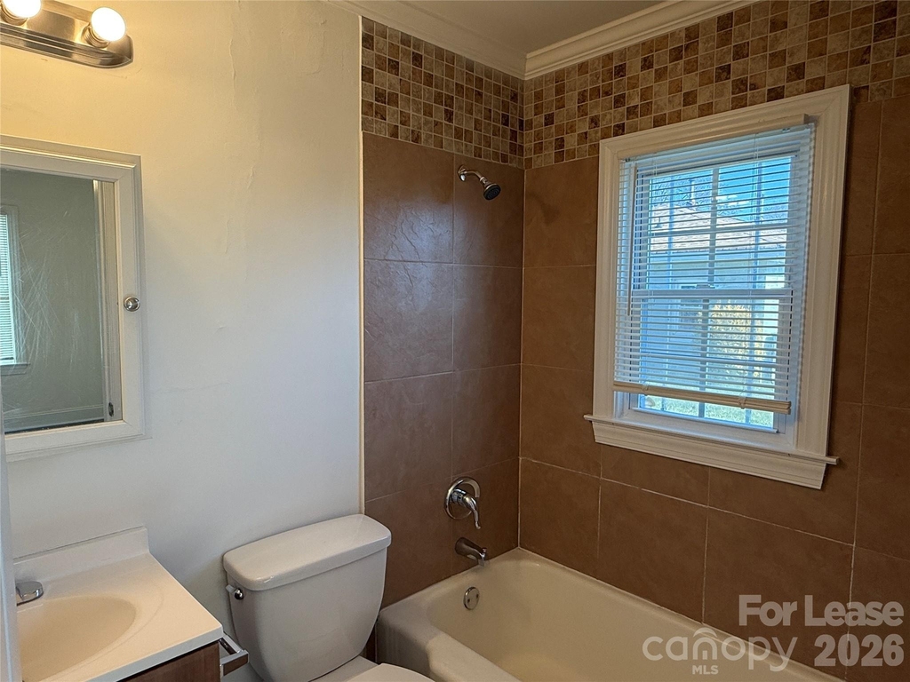2203 Highland Street - Photo 6