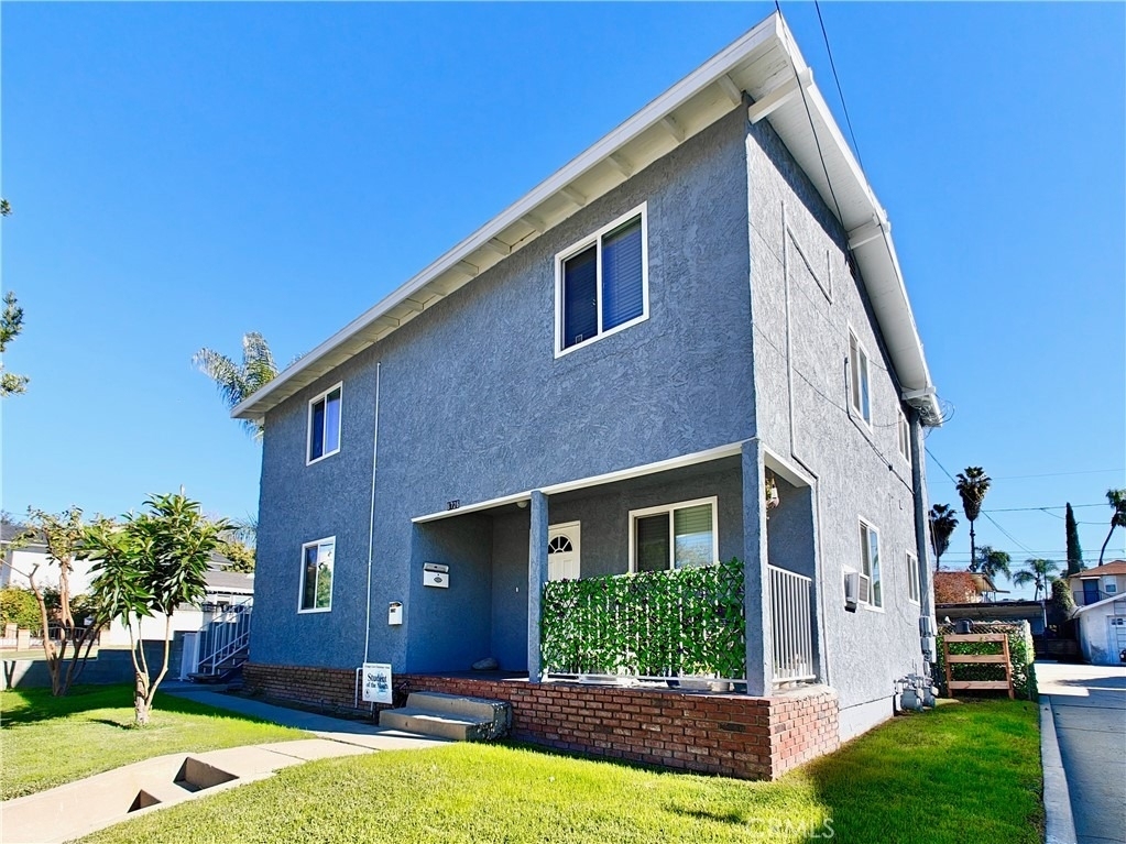 6728 Whittier Avenue - Photo 0