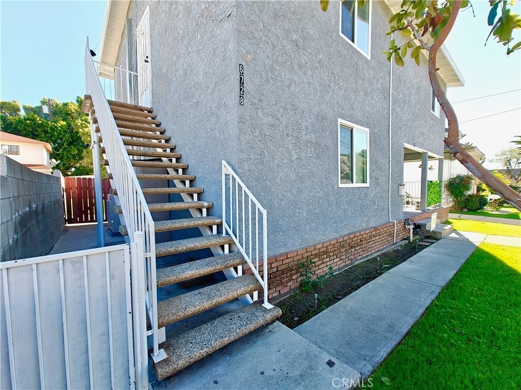 6728 Whittier Avenue - Photo 1