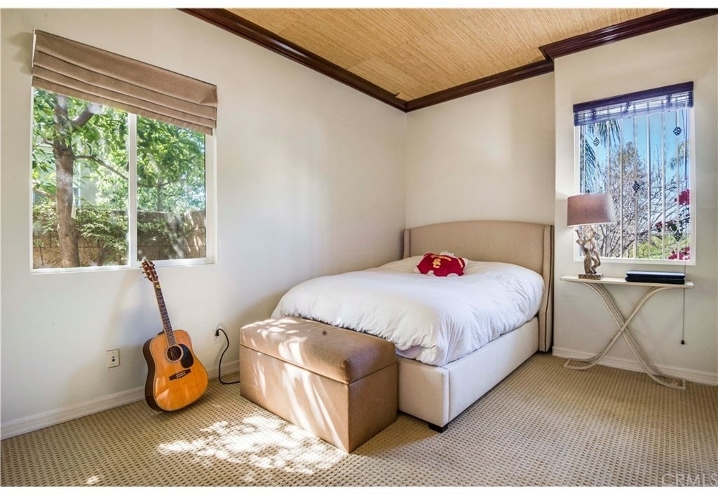 440 Tangerine Place - Photo 0