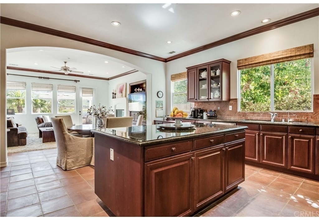 440 Tangerine Place - Photo 11