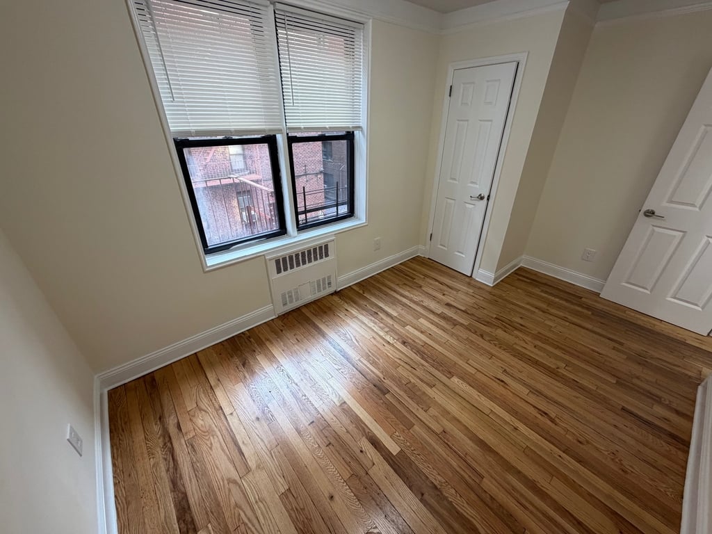 41-12 Elbertson Street - Photo 19