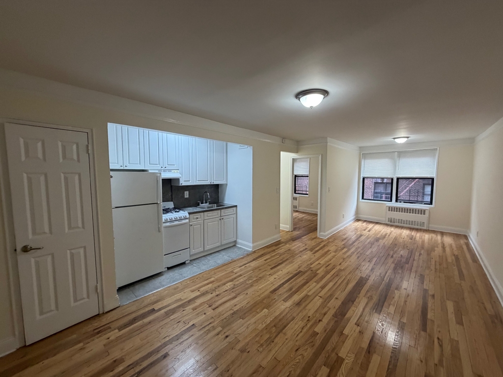 41-12 Elbertson Street - Photo 2