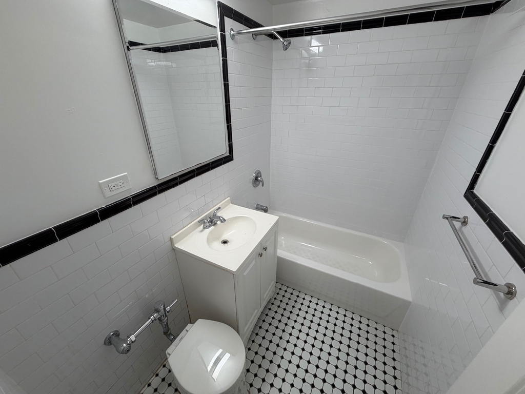 41-12 Elbertson Street - Photo 16