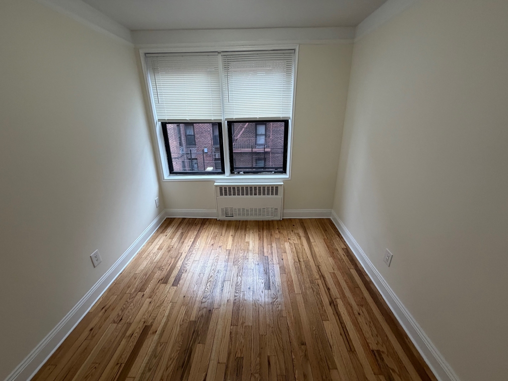 41-12 Elbertson Street - Photo 11
