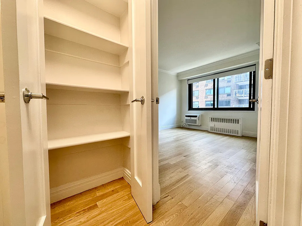 135 West 96th Street - Photo 2