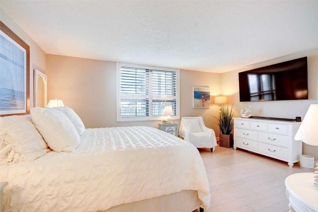 5480 N Ocean Drive - Photo 11