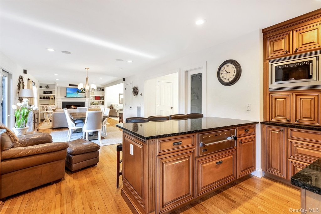 435 Luptons Point Road - Photo 4